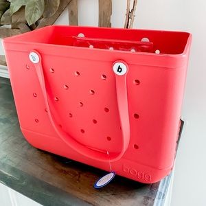 X Large CORAL Bogg Bag Large Original NWT